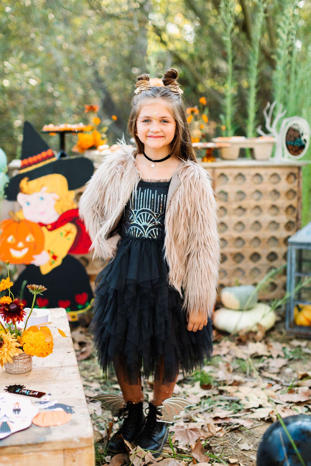 A kids' vintage inspired Halloween party from Beijos Events