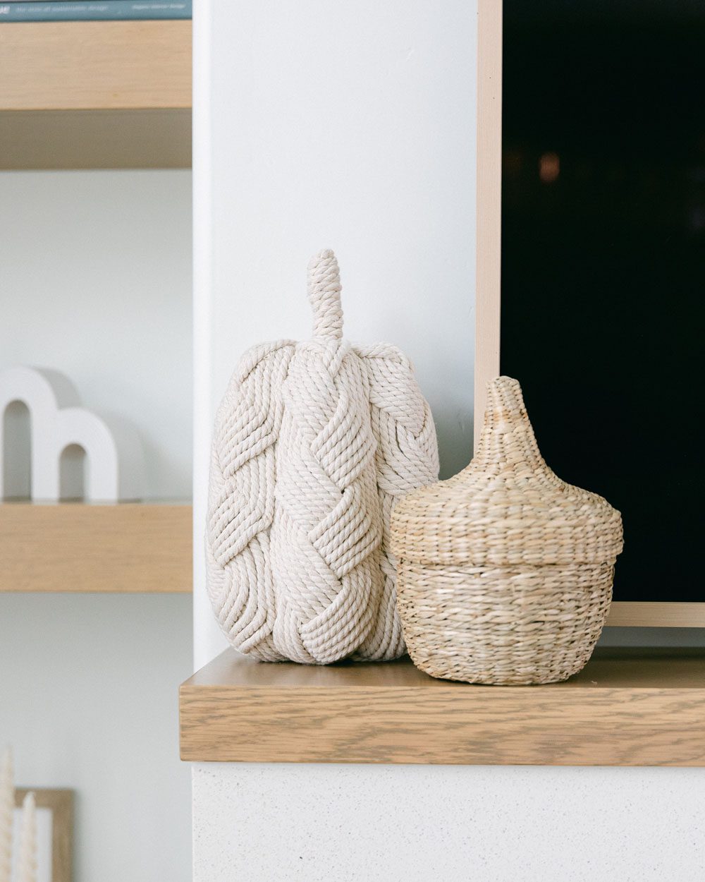 How to style a Thanksgiving Day dinner at home with Bonjour Fete